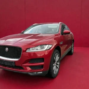 Voici avec des tirets entre chaque mot : jaguar-fpace-2018-rouge