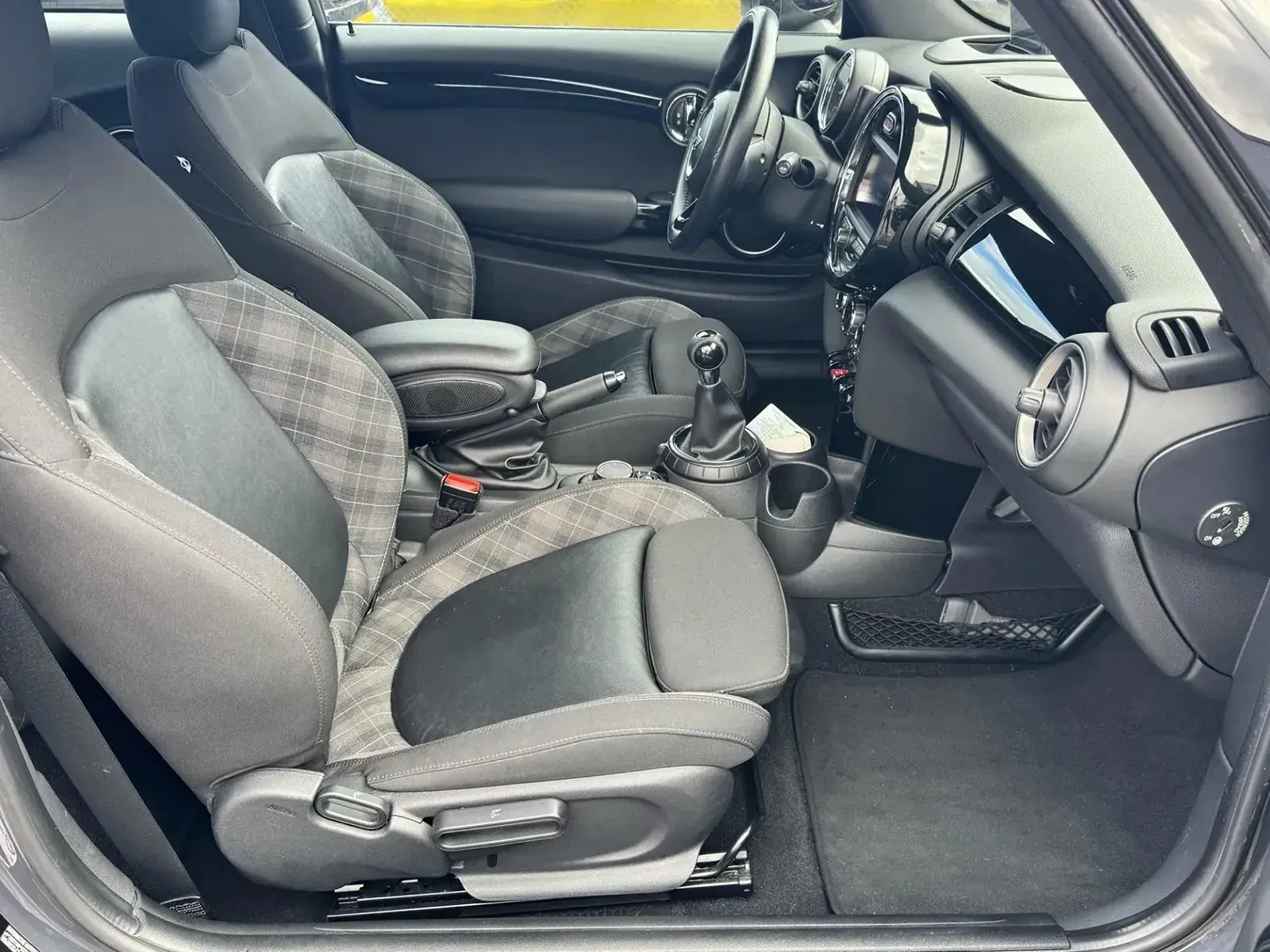 mini-cooper-s-chili-2015